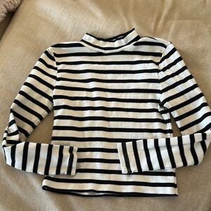 GAP Black and White Long Sleeve Striped Tee